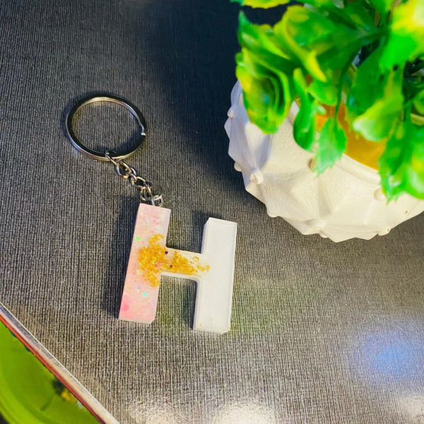 Alphabet key chain 02